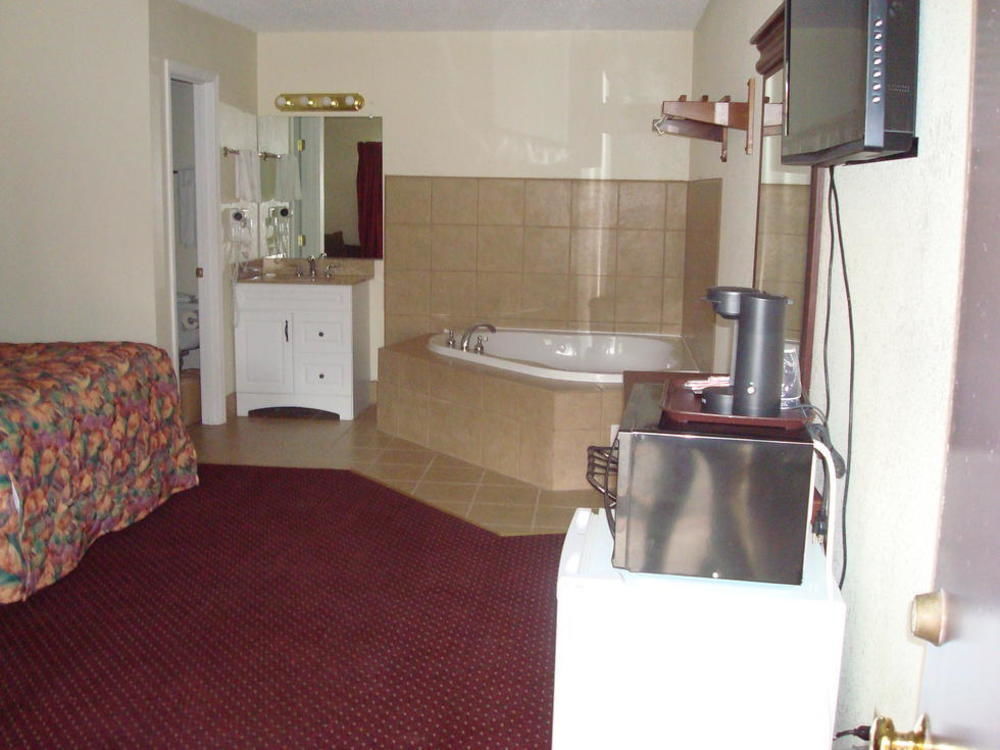The Whispering Pines Motel- Whitestone White Stone Zewnętrze zdjęcie